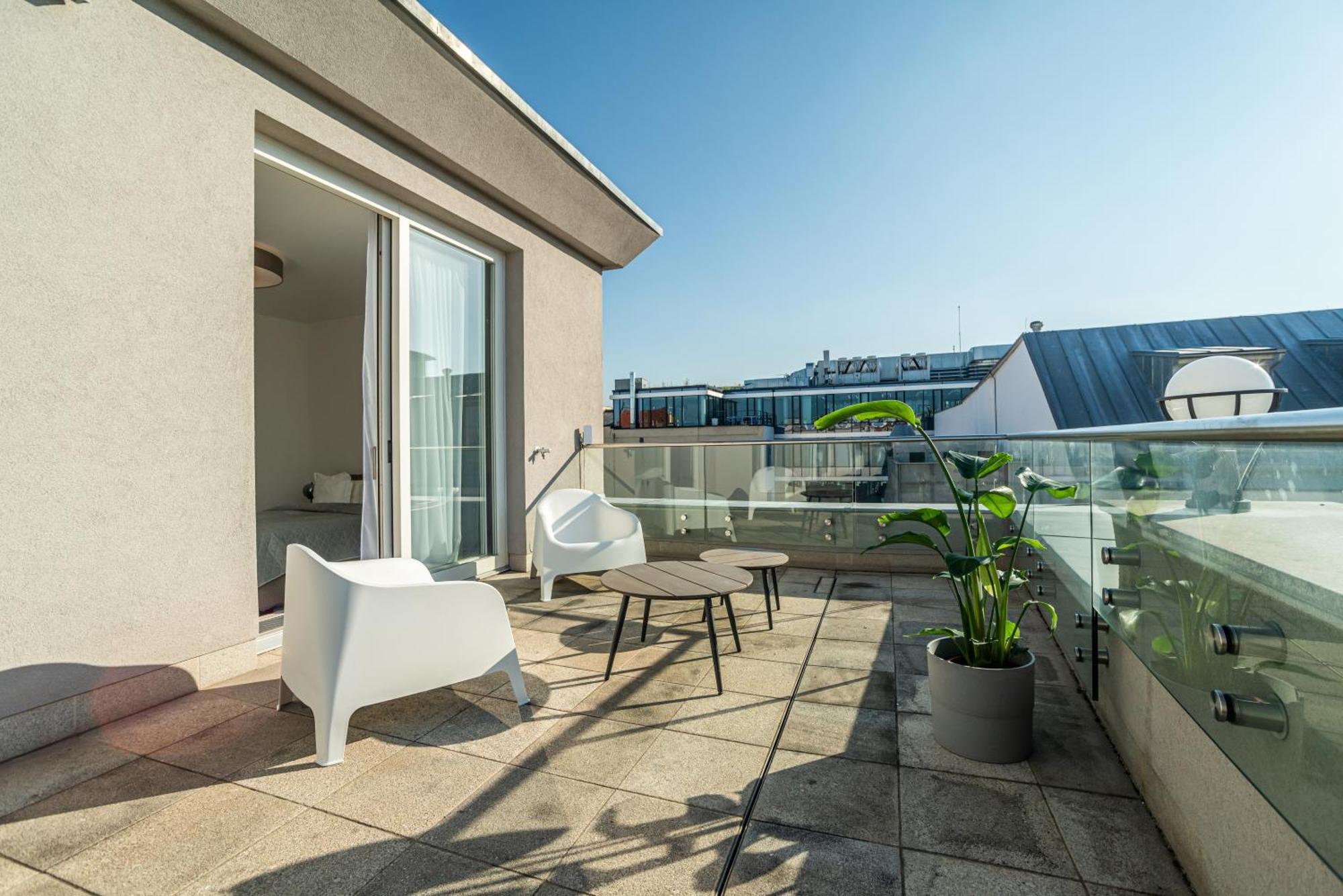 High-class Rooftop Apt. With Spacious Terrace Apartmán