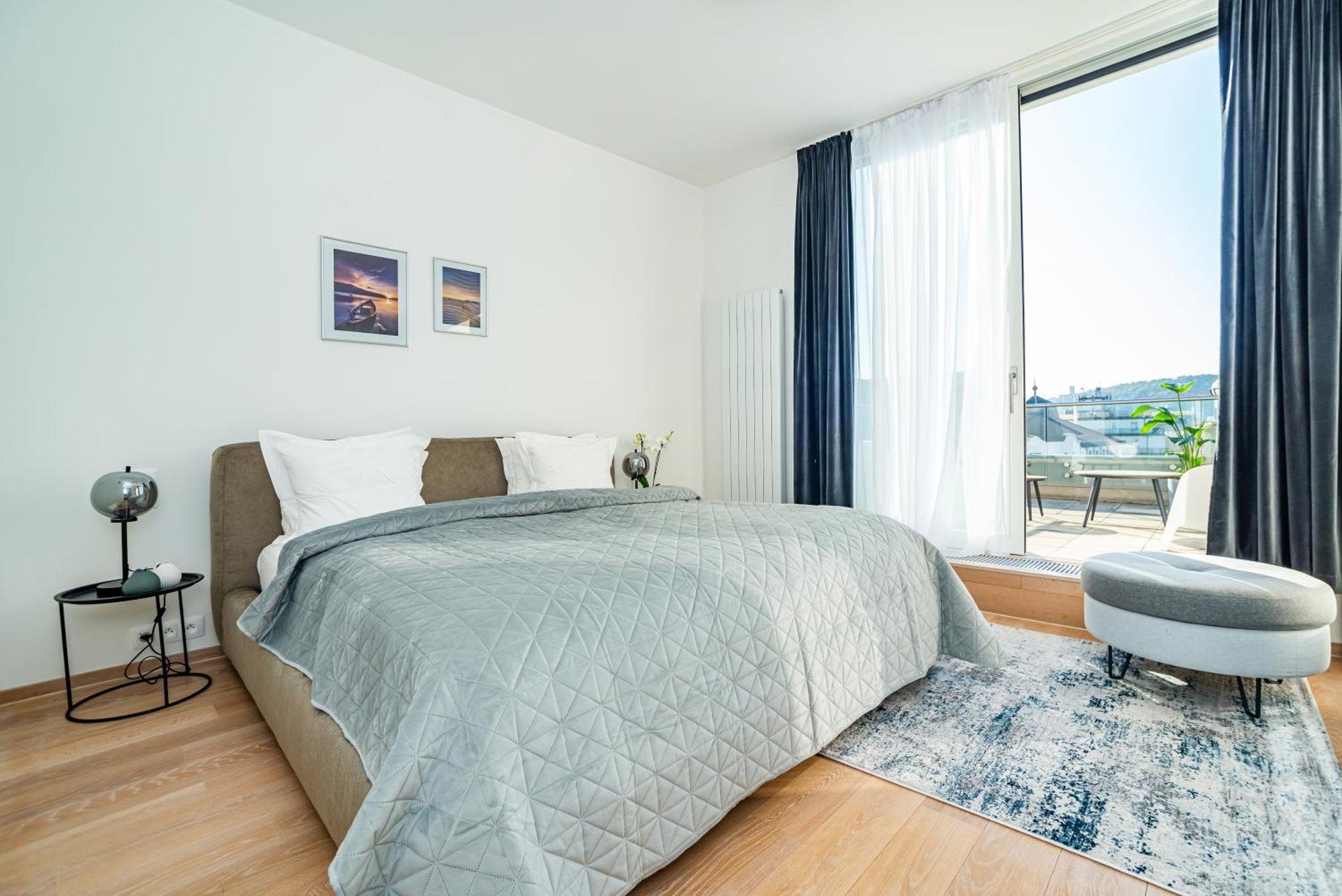 High-class Rooftop Apt. With Spacious Terrace Apartmán *